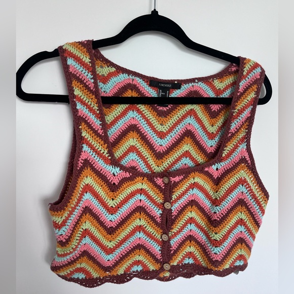 Crop top - Picture 2 of 3